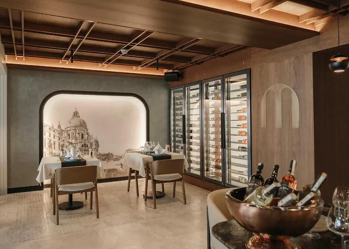 Hotel Monreve *