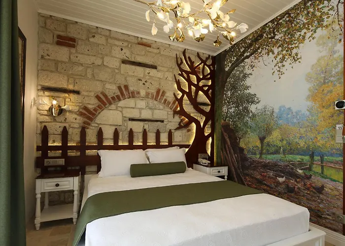 Monreve Hotel *