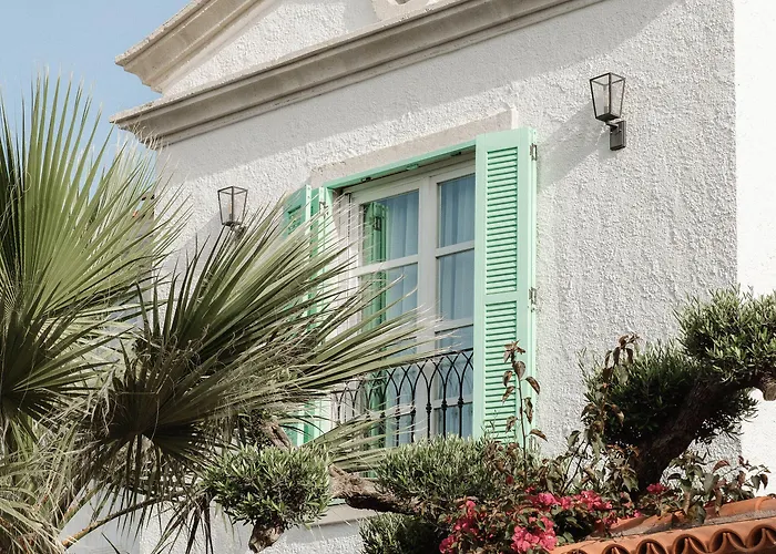 Hotel Monreve *