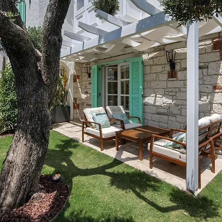 Monreve Αλακάτι